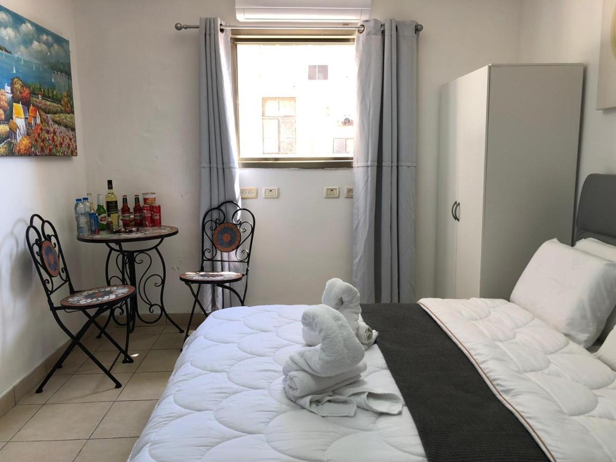 Sea Line Hotel From R&A Group Bat Yam Esterno foto