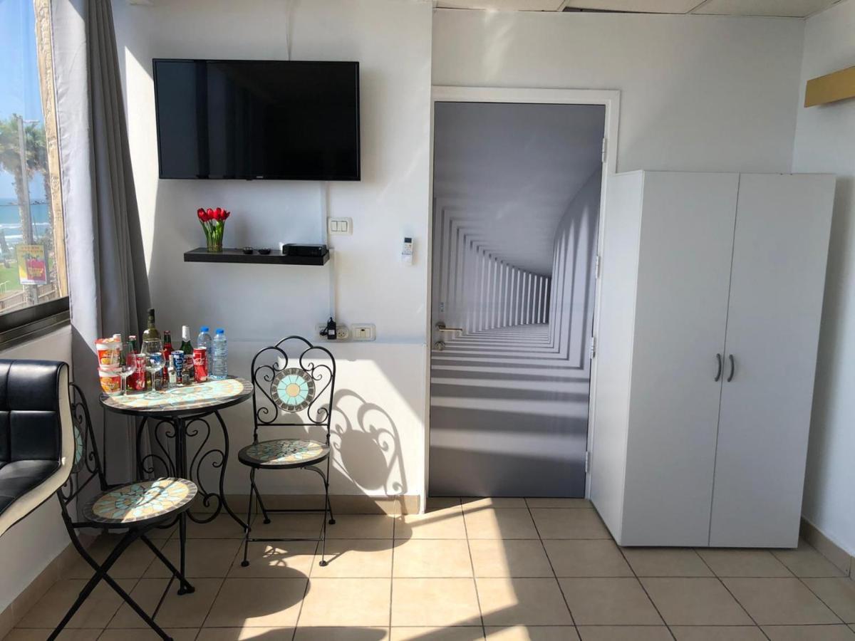 Sea Line Hotel From R&A Group Bat Yam Esterno foto