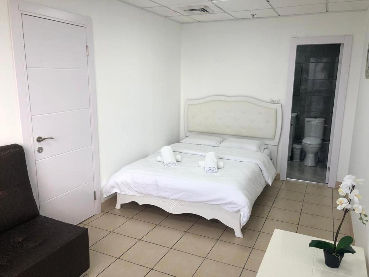 Sea Line Hotel From R&A Group Bat Yam Esterno foto
