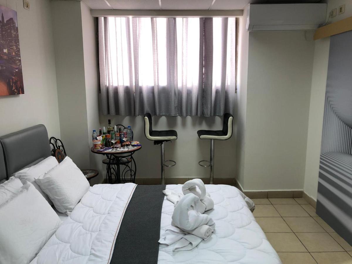 Sea Line Hotel From R&A Group Bat Yam Esterno foto