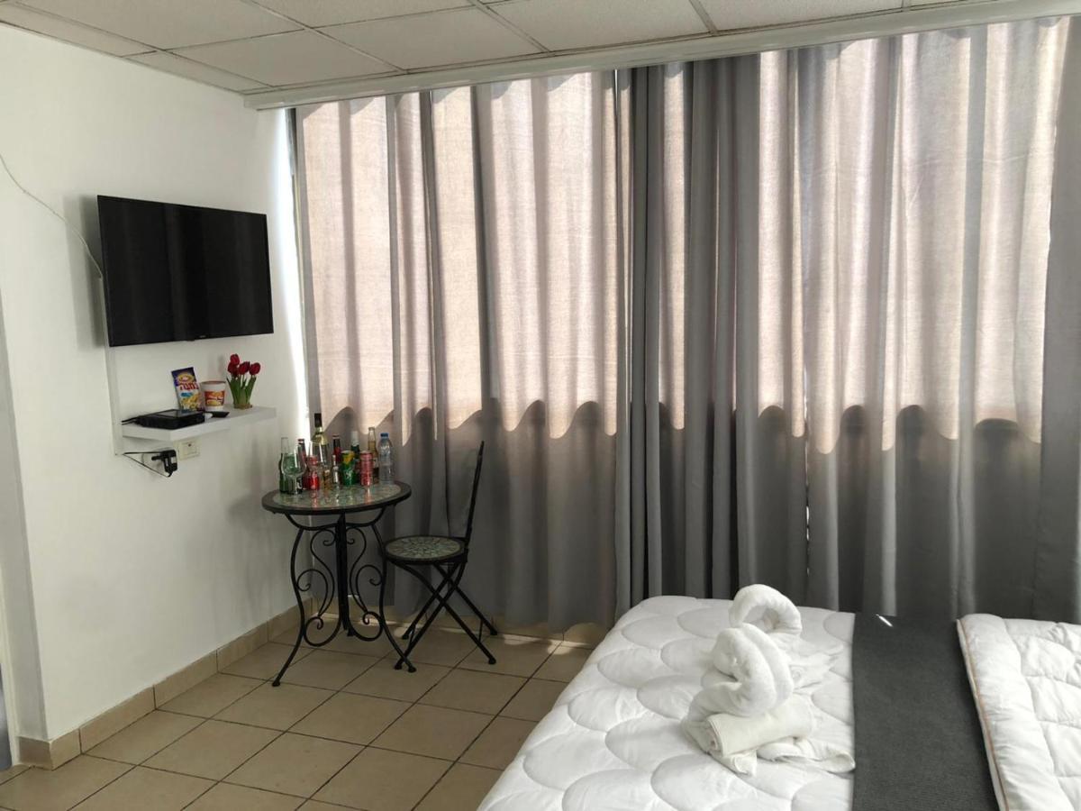Sea Line Hotel From R&A Group Bat Yam Esterno foto