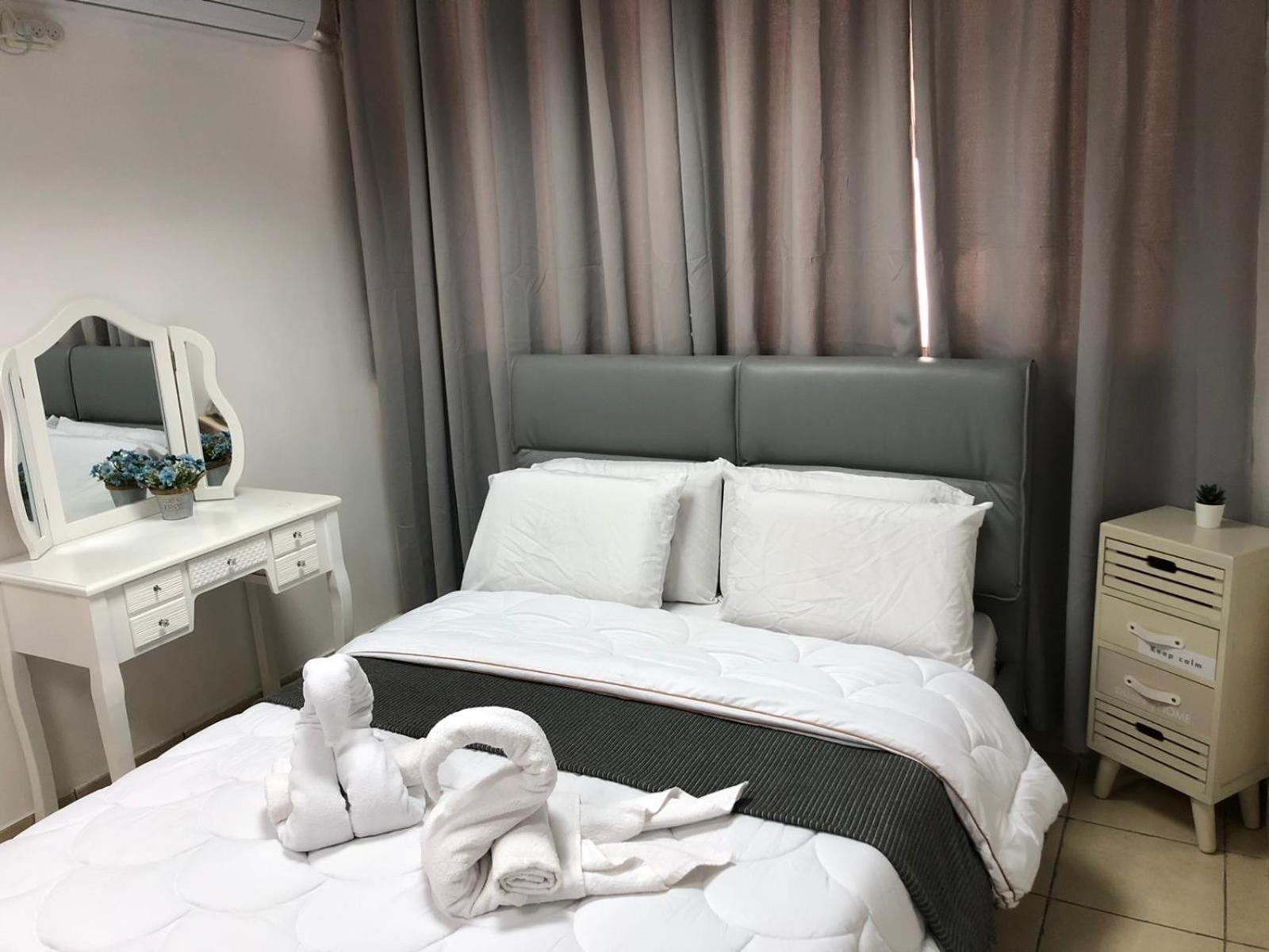 Sea Line Hotel From R&A Group Bat Yam Esterno foto
